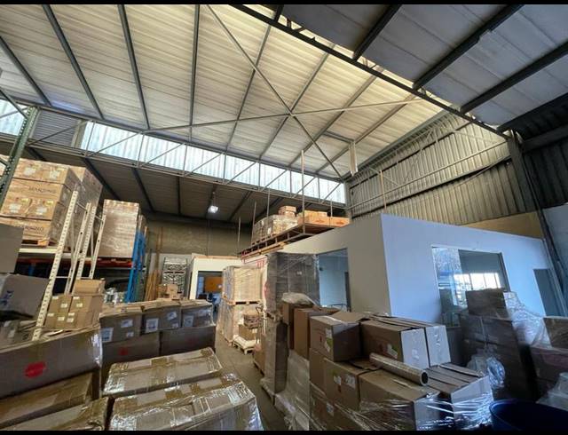 INDUSTRIAL PROPERTY TO RENT IN HENNOPSPARK